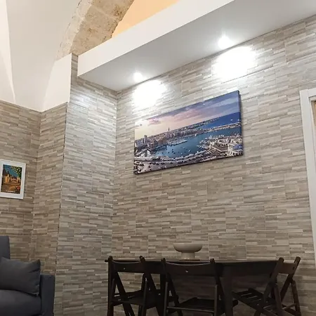 Mira Apartment